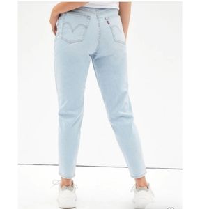 LEVI'S High Rise Tapered Ankle Jeans - Size 30 Vintage-Look Mom Style